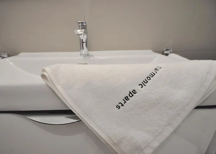 Harmonic Aparts 아파트 폴라니카-즈루이